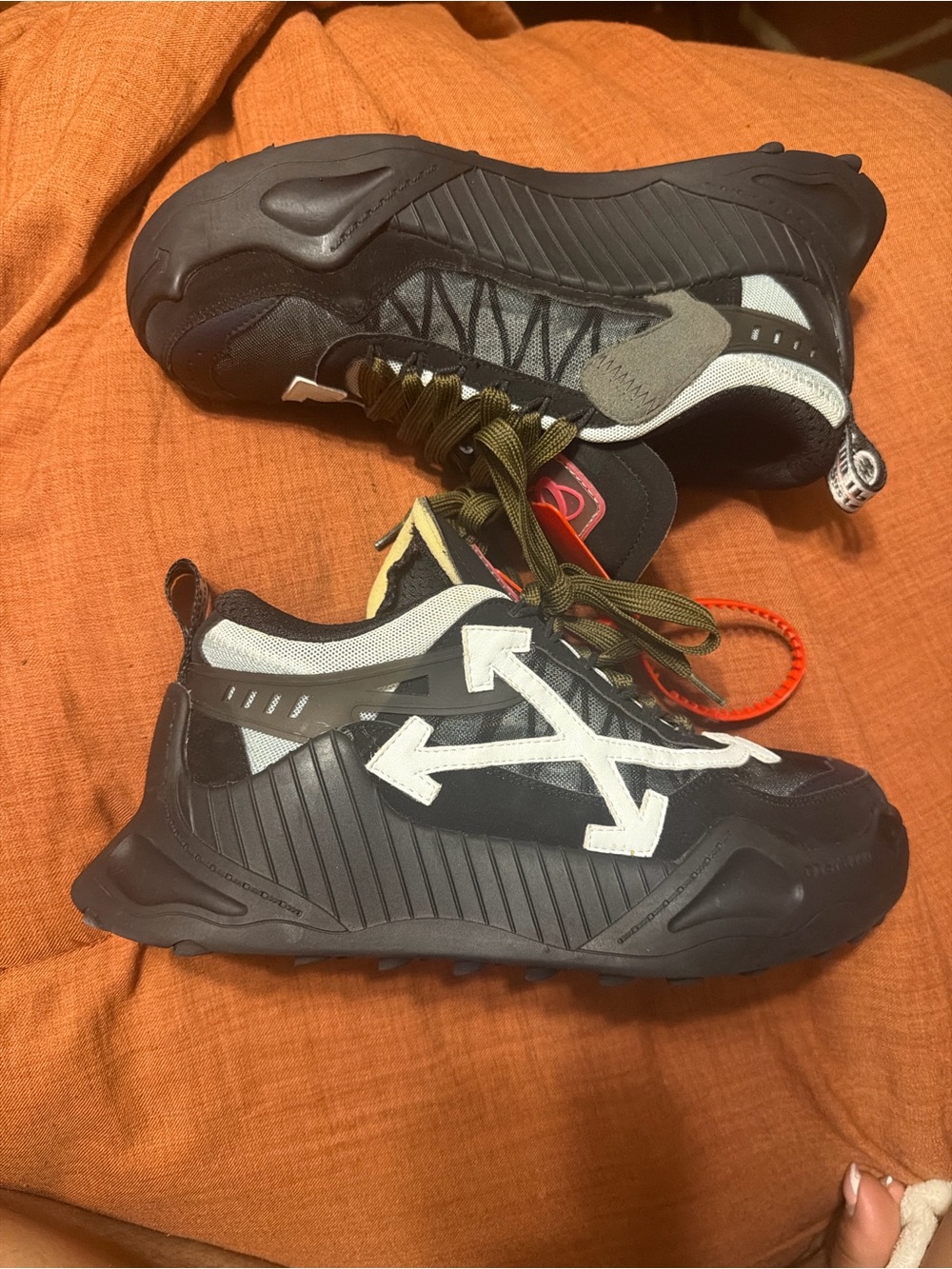 Off-White Black and White odsy- 1000